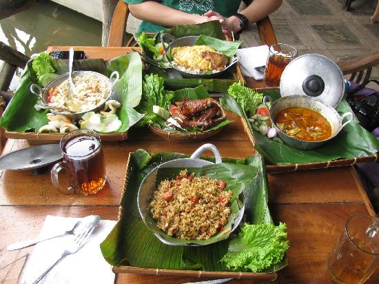 restoran keluarga di Bandung